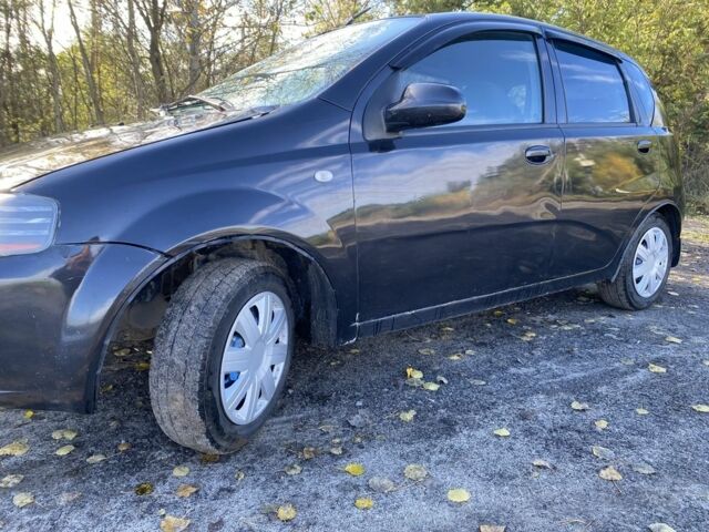 Черный Шевроле Авео, объемом двигателя 1.5 л и пробегом 272 тыс. км за 1400 $, фото 1 на Automoto.ua