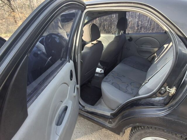 Чорний Шевроле Авео, об'ємом двигуна 1.5 л та пробігом 270 тис. км за 2500 $, фото 6 на Automoto.ua