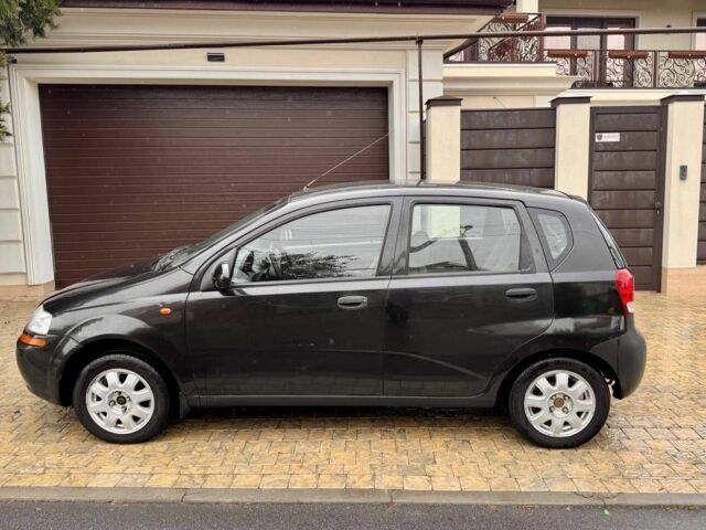 Черный Шевроле Авео, объемом двигателя 1.5 л и пробегом 94 тыс. км за 2650 $, фото 1 на Automoto.ua