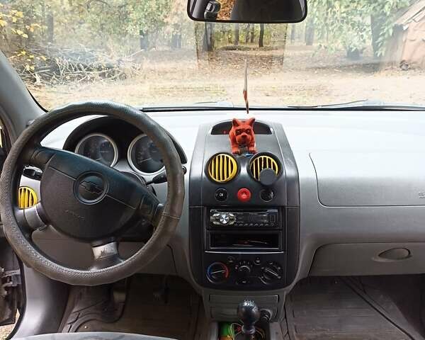 Черный Шевроле Авео, объемом двигателя 1.5 л и пробегом 216 тыс. км за 3500 $, фото 7 на Automoto.ua