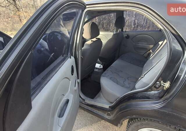 Чорний Шевроле Авео, об'ємом двигуна 1.5 л та пробігом 270 тис. км за 2500 $, фото 5 на Automoto.ua
