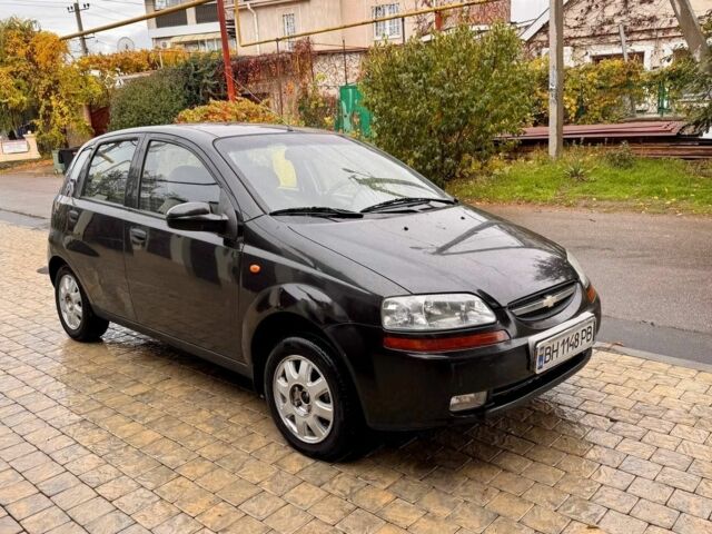 Черный Шевроле Авео, объемом двигателя 1.5 л и пробегом 94 тыс. км за 2650 $, фото 5 на Automoto.ua