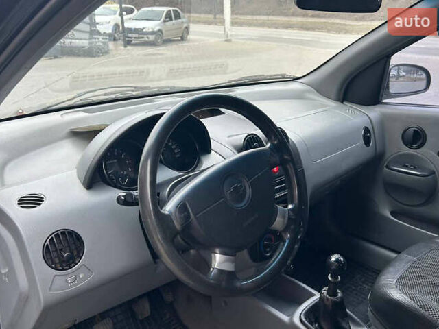 Чорний Шевроле Авео, об'ємом двигуна 1.5 л та пробігом 142 тис. км за 4000 $, фото 7 на Automoto.ua