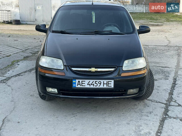 Черный Шевроле Авео, объемом двигателя 1.5 л и пробегом 210 тыс. км за 2750 $, фото 1 на Automoto.ua