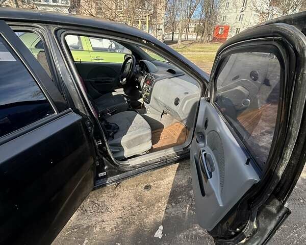 Черный Шевроле Авео, объемом двигателя 1.5 л и пробегом 261 тыс. км за 2300 $, фото 10 на Automoto.ua