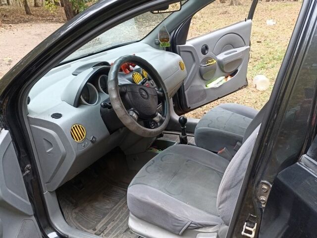 Черный Шевроле Авео, объемом двигателя 1.5 л и пробегом 230 тыс. км за 2500 $, фото 2 на Automoto.ua