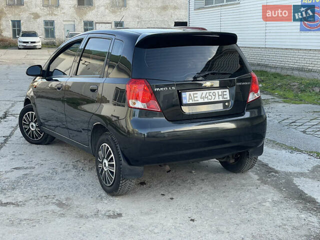 Черный Шевроле Авео, объемом двигателя 1.5 л и пробегом 210 тыс. км за 2750 $, фото 3 на Automoto.ua