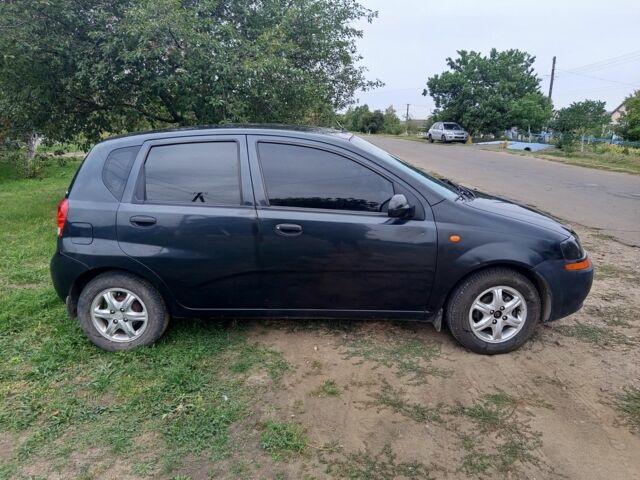 Черный Шевроле Авео, объемом двигателя 1.5 л и пробегом 200 тыс. км за 2700 $, фото 4 на Automoto.ua