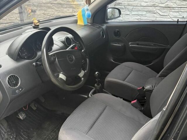 Черный Шевроле Авео, объемом двигателя 1.5 л и пробегом 230 тыс. км за 2600 $, фото 5 на Automoto.ua