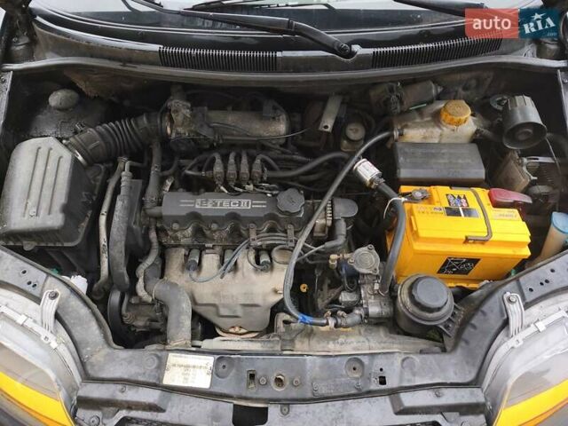 Черный Шевроле Авео, объемом двигателя 1.5 л и пробегом 244 тыс. км за 2500 $, фото 6 на Automoto.ua