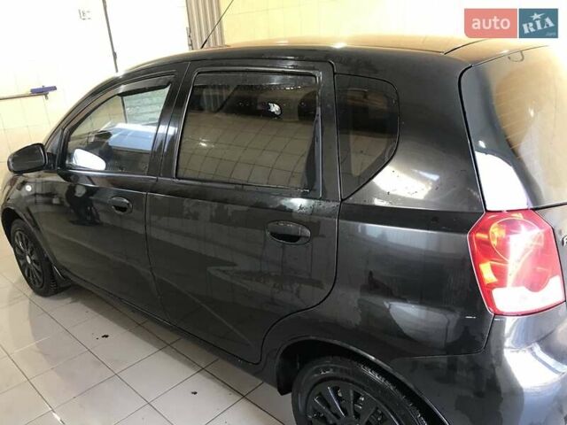 Черный Шевроле Авео, объемом двигателя 1.5 л и пробегом 200 тыс. км за 2600 $, фото 1 на Automoto.ua