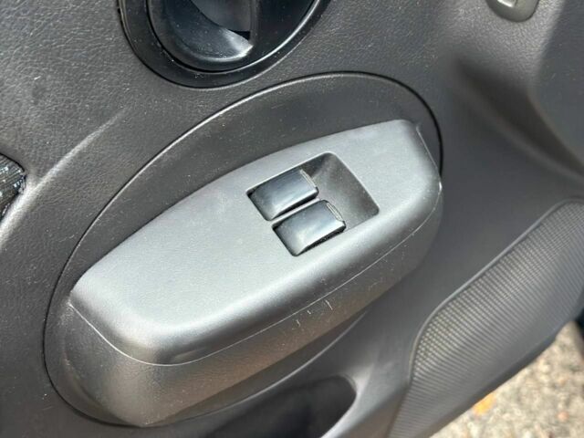 Чорний Шевроле Авео, об'ємом двигуна 1.5 л та пробігом 221 тис. км за 3200 $, фото 12 на Automoto.ua