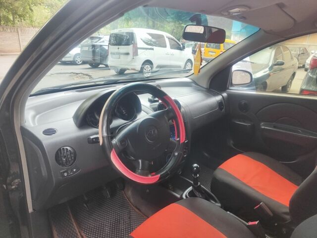 Черный Шевроле Авео, объемом двигателя 1.5 л и пробегом 2 тыс. км за 2650 $, фото 2 на Automoto.ua