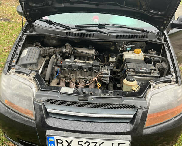 Черный Шевроле Авео, объемом двигателя 1.5 л и пробегом 125 тыс. км за 3000 $, фото 8 на Automoto.ua