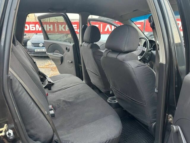 Чорний Шевроле Авео, об'ємом двигуна 1.5 л та пробігом 221 тис. км за 3200 $, фото 16 на Automoto.ua
