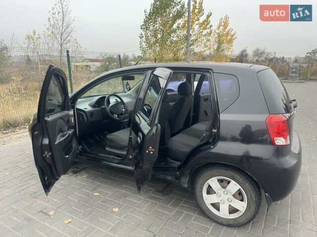 Чорний Шевроле Авео, об'ємом двигуна 1.5 л та пробігом 430 тис. км за 2600 $, фото 13 на Automoto.ua