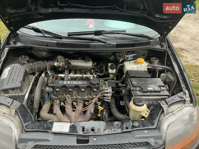 Черный Шевроле Авео, объемом двигателя 1.5 л и пробегом 125 тыс. км за 3000 $, фото 9 на Automoto.ua