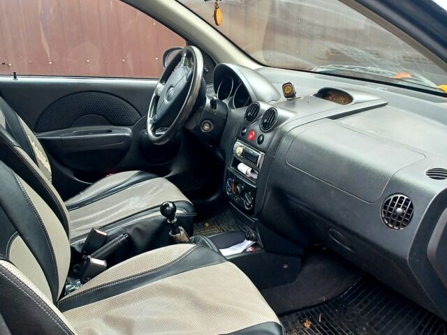 Черный Шевроле Авео, объемом двигателя 1.5 л и пробегом 188 тыс. км за 3200 $, фото 2 на Automoto.ua