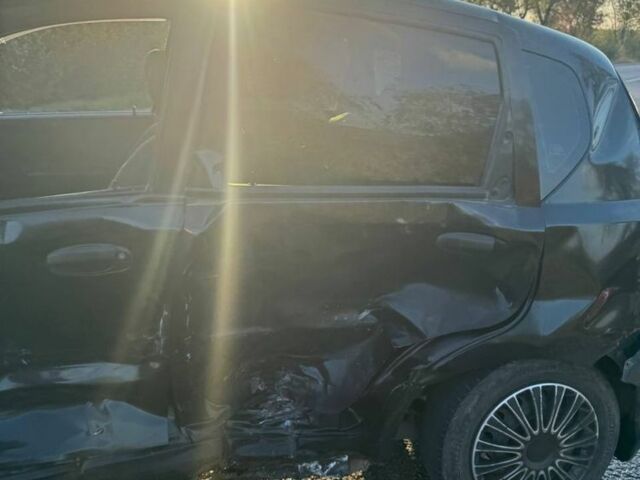 Черный Шевроле Авео, объемом двигателя 1.5 л и пробегом 200 тыс. км за 1300 $, фото 2 на Automoto.ua