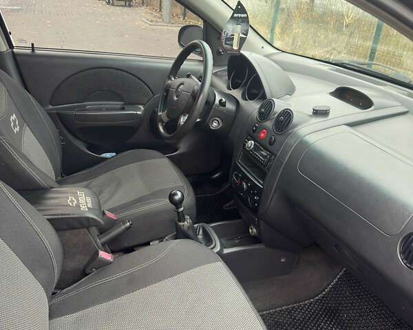 Чорний Шевроле Авео, об'ємом двигуна 1.5 л та пробігом 430 тис. км за 2600 $, фото 10 на Automoto.ua