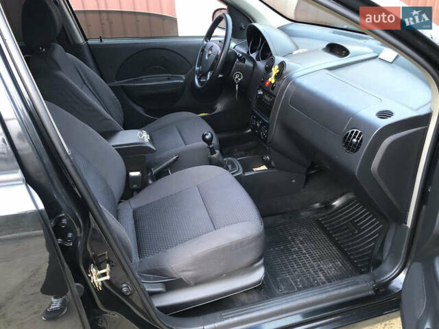 Чорний Шевроле Авео, об'ємом двигуна 1.5 л та пробігом 156 тис. км за 3600 $, фото 5 на Automoto.ua