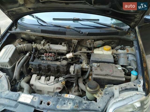 Черный Шевроле Авео, объемом двигателя 1.5 л и пробегом 300 тыс. км за 1800 $, фото 9 на Automoto.ua