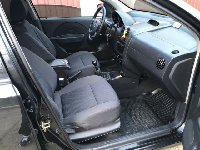 Черный Шевроле Авео, объемом двигателя 1.5 л и пробегом 156 тыс. км за 3600 $, фото 3 на Automoto.ua