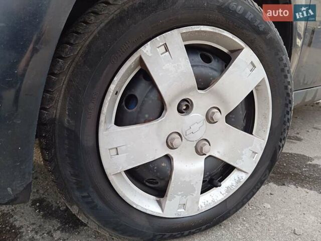 Черный Шевроле Авео, объемом двигателя 1.5 л и пробегом 244 тыс. км за 2300 $, фото 34 на Automoto.ua