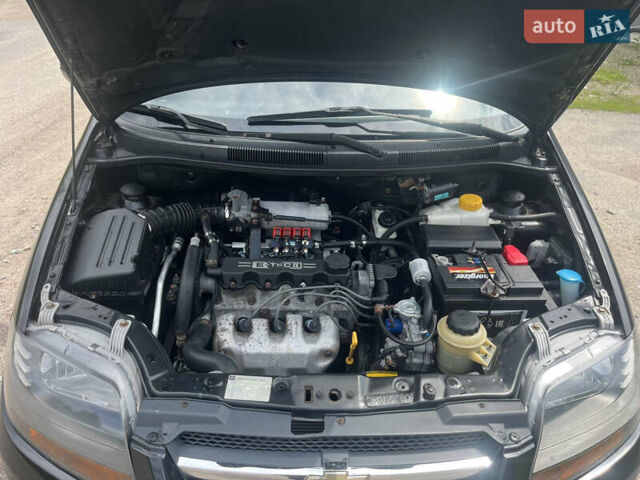 Черный Шевроле Авео, объемом двигателя 1.5 л и пробегом 222 тыс. км за 3800 $, фото 27 на Automoto.ua