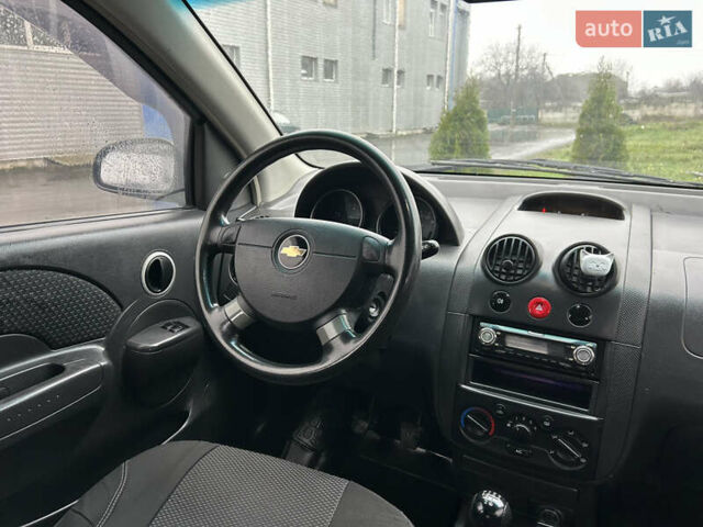 Черный Шевроле Авео, объемом двигателя 1.5 л и пробегом 203 тыс. км за 3000 $, фото 14 на Automoto.ua