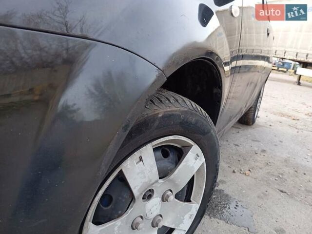 Черный Шевроле Авео, объемом двигателя 1.5 л и пробегом 244 тыс. км за 2300 $, фото 36 на Automoto.ua