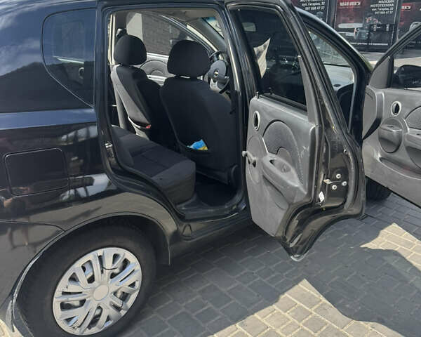 Черный Шевроле Авео, объемом двигателя 1.5 л и пробегом 224 тыс. км за 3900 $, фото 7 на Automoto.ua