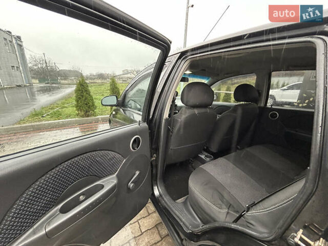 Черный Шевроле Авео, объемом двигателя 1.5 л и пробегом 203 тыс. км за 3000 $, фото 21 на Automoto.ua