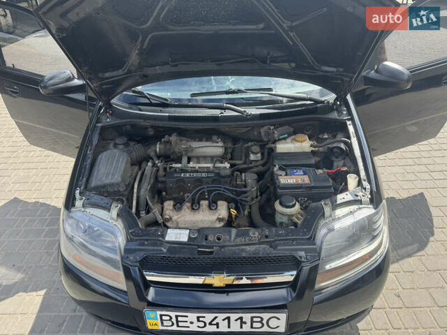 Черный Шевроле Авео, объемом двигателя 1.5 л и пробегом 224 тыс. км за 3900 $, фото 6 на Automoto.ua