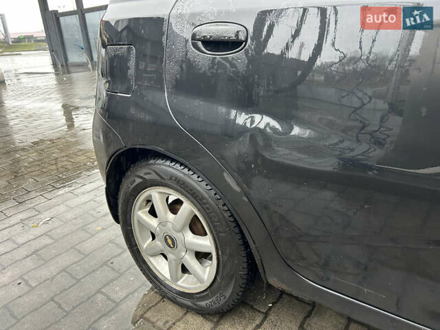 Черный Шевроле Авео, объемом двигателя 1.5 л и пробегом 203 тыс. км за 3000 $, фото 31 на Automoto.ua