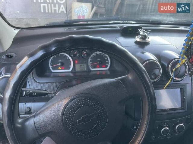 Черный Шевроле Авео, объемом двигателя 1.5 л и пробегом 238 тыс. км за 3200 $, фото 12 на Automoto.ua