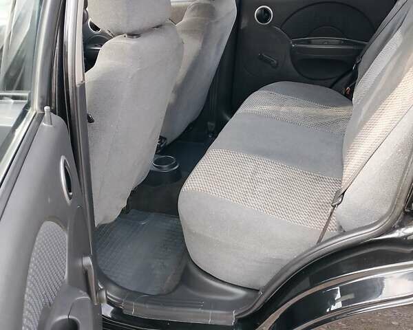 Шевроле Авео 2007 в Запорожье на Automoto.ua Черный Шевроле Авео, объемом двигателя 1.5 л и пробегом 127 тыс. км за 3300 $, фото 13 на Automoto.ua