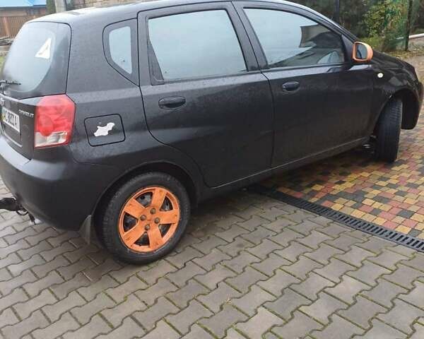 Чорний Шевроле Авео, об'ємом двигуна 1.5 л та пробігом 138 тис. км за 3100 $, фото 2 на Automoto.ua