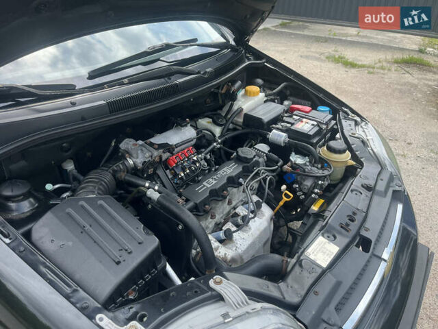 Черный Шевроле Авео, объемом двигателя 1.5 л и пробегом 222 тыс. км за 3800 $, фото 29 на Automoto.ua