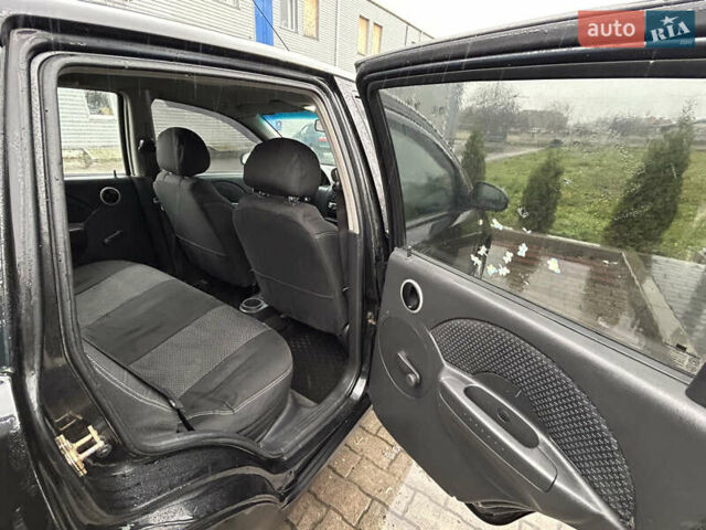 Черный Шевроле Авео, объемом двигателя 1.5 л и пробегом 203 тыс. км за 3000 $, фото 18 на Automoto.ua