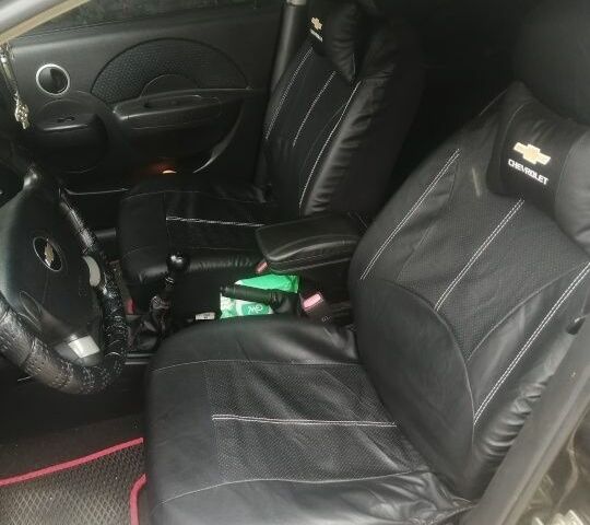 Черный Шевроле Авео, объемом двигателя 1.5 л и пробегом 250 тыс. км за 4000 $, фото 2 на Automoto.ua