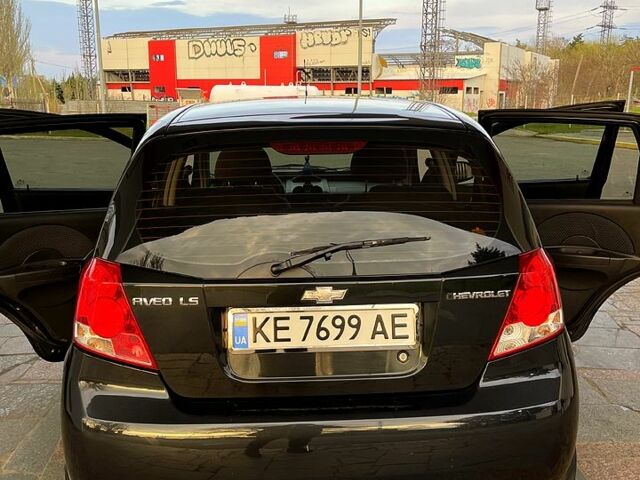 Черный Шевроле Авео, объемом двигателя 1.5 л и пробегом 192 тыс. км за 4100 $, фото 2 на Automoto.ua