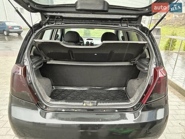 Черный Шевроле Авео, объемом двигателя 1.5 л и пробегом 203 тыс. км за 3000 $, фото 10 на Automoto.ua