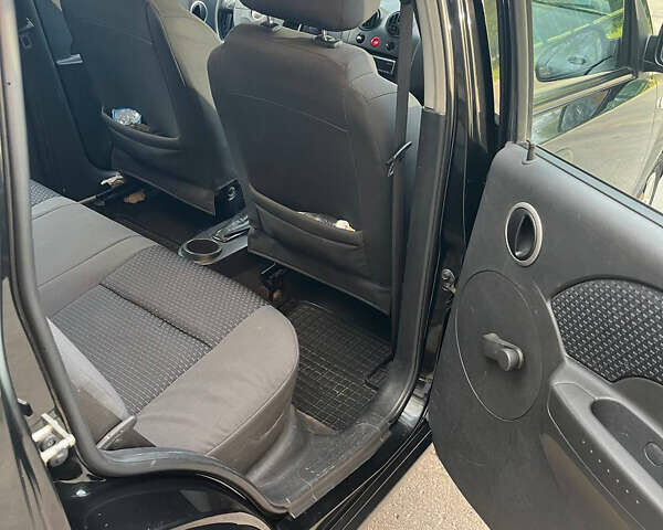 Черный Шевроле Авео, объемом двигателя 0 л и пробегом 160 тыс. км за 2300 $, фото 10 на Automoto.ua
