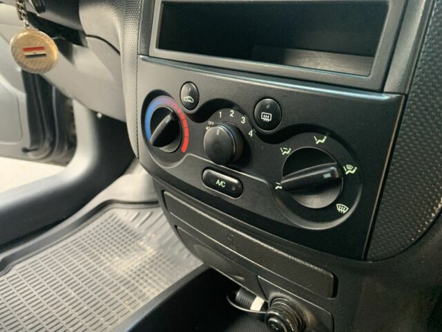 Шевроле Авео 2007 в Днепре (Днепропетровске) на Automoto.ua Черный Шевроле Авео, объемом двигателя 1.5 л и пробегом 151 тыс. км за 3700 $, фото 12 на Automoto.ua