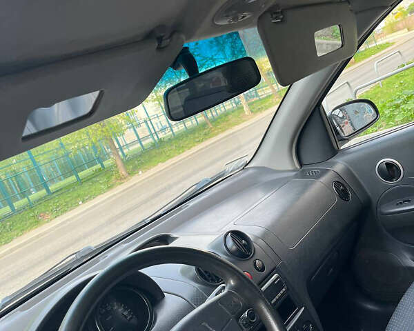 Черный Шевроле Авео, объемом двигателя 0 л и пробегом 160 тыс. км за 2300 $, фото 6 на Automoto.ua