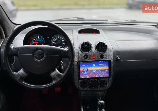 Черный Шевроле Авео, объемом двигателя 1.5 л и пробегом 270 тыс. км за 2999 $, фото 14 на Automoto.ua