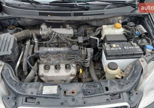 Черный Шевроле Авео, объемом двигателя 1.5 л и пробегом 162 тыс. км за 4200 $, фото 7 на Automoto.ua