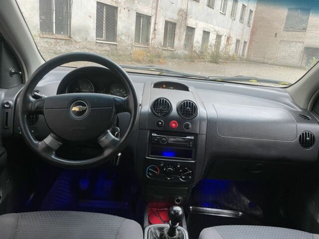 Черный Шевроле Авео, объемом двигателя 1.5 л и пробегом 400 тыс. км за 2900 $, фото 10 на Automoto.ua