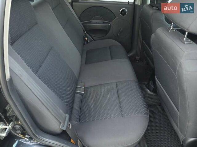 Черный Шевроле Авео, объемом двигателя 1.5 л и пробегом 220 тыс. км за 1999 $, фото 18 на Automoto.ua